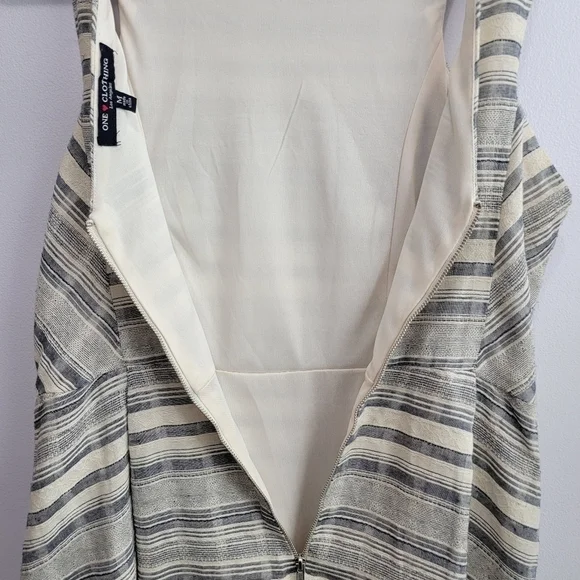 One Clothing Sleeveless Dress / Jumper Size M - Picture 3 of 6
